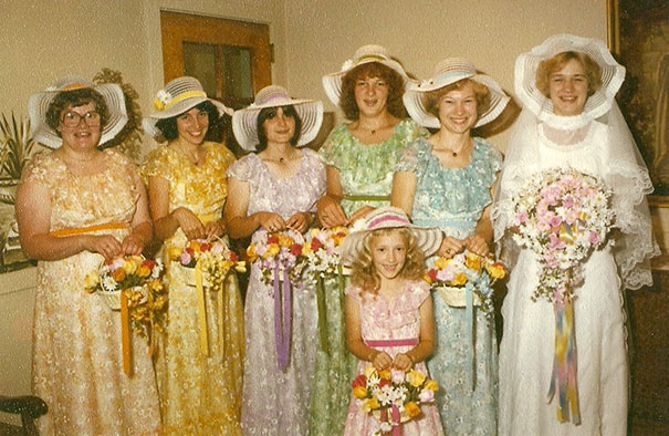 35 Ridiculous Vintage Bridesmaids Dresses That Show Just How Much Time ...